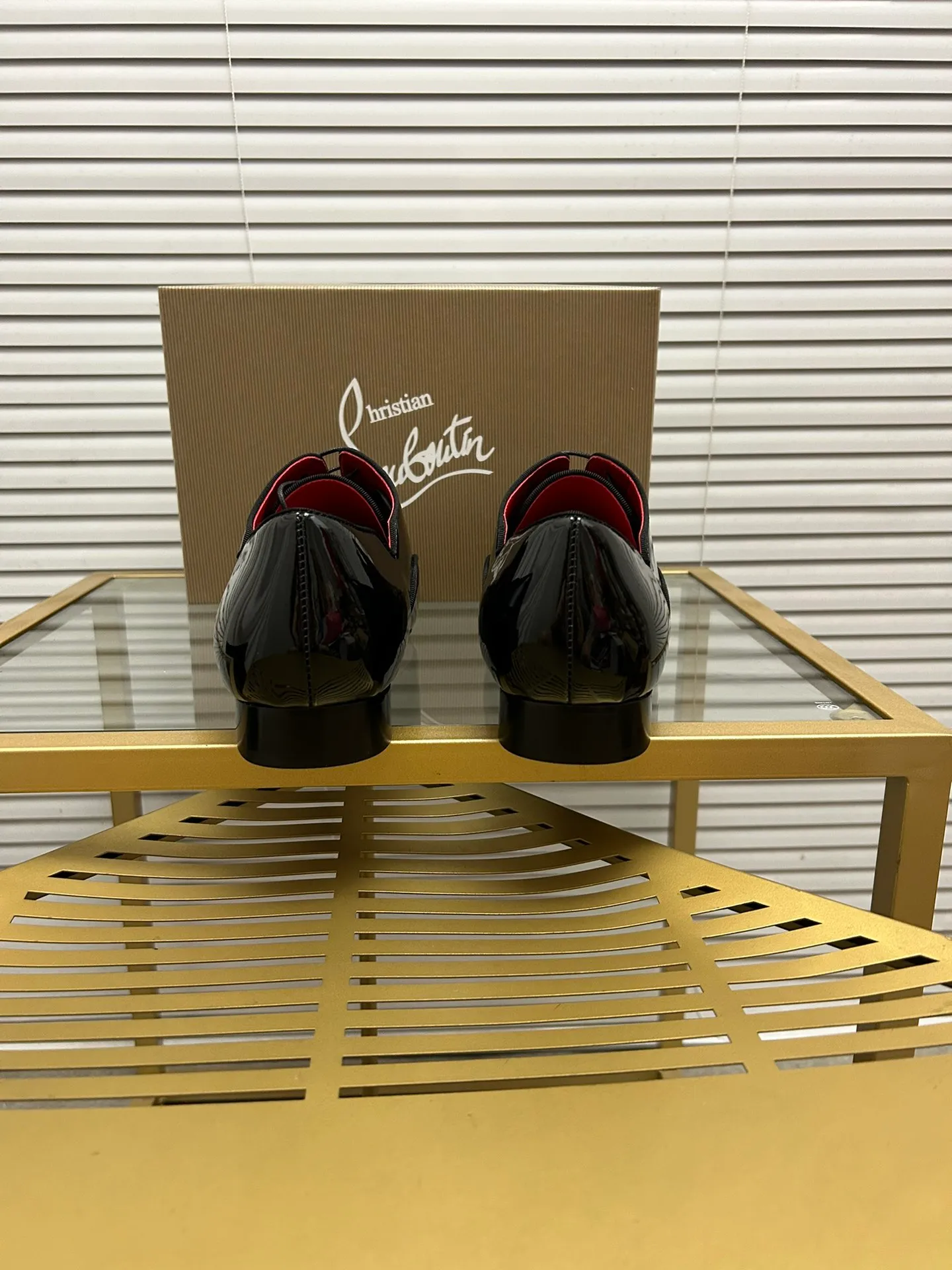 (Customized model) Ex-factory price is 500. christian louboutin (CL red sole shoes) counter series, casual sneakers for couples 📢 📢 📢 Exclusive hot style release 🎈🎈💪 Movable latex feet 👻 Finished outsole line [Proud] 😝Female 35-40# Male 38#-46, global supply😝 [Top version]: Original imported genuine leather upper, top original leather lining, original molded TPU outsole, original 1:1 detail processing, original shoe last,